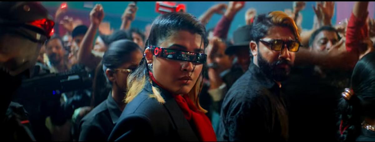 'मस्तिष्क मरणम' में दिव्य प्रभा